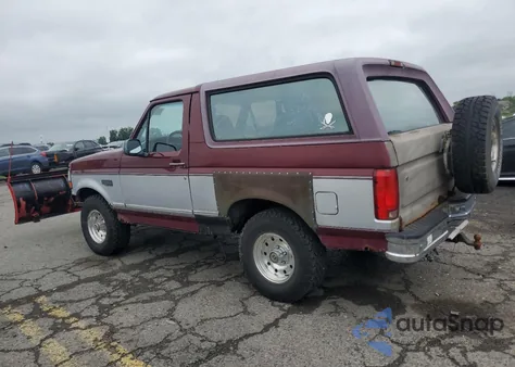 1996 Ford Bronco U100 z USA, uszkodzony, nr VIN 1FMEU15H7TLB67596